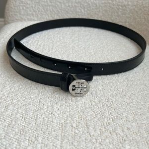 Tory Burch Belt black patent with silver buckle